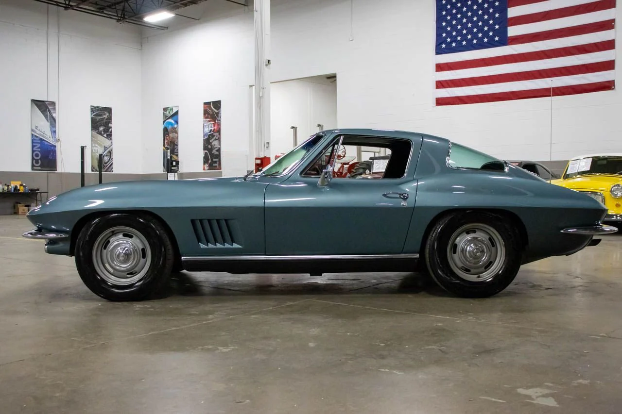 1967 Chevrolet Corvette — gallery view 2