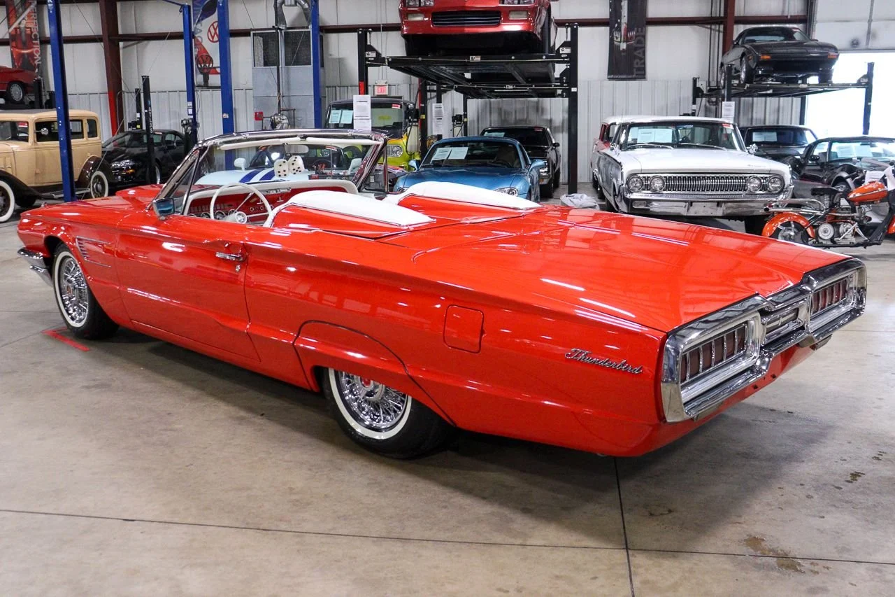 1965 Ford Thunderbird — gallery view 8