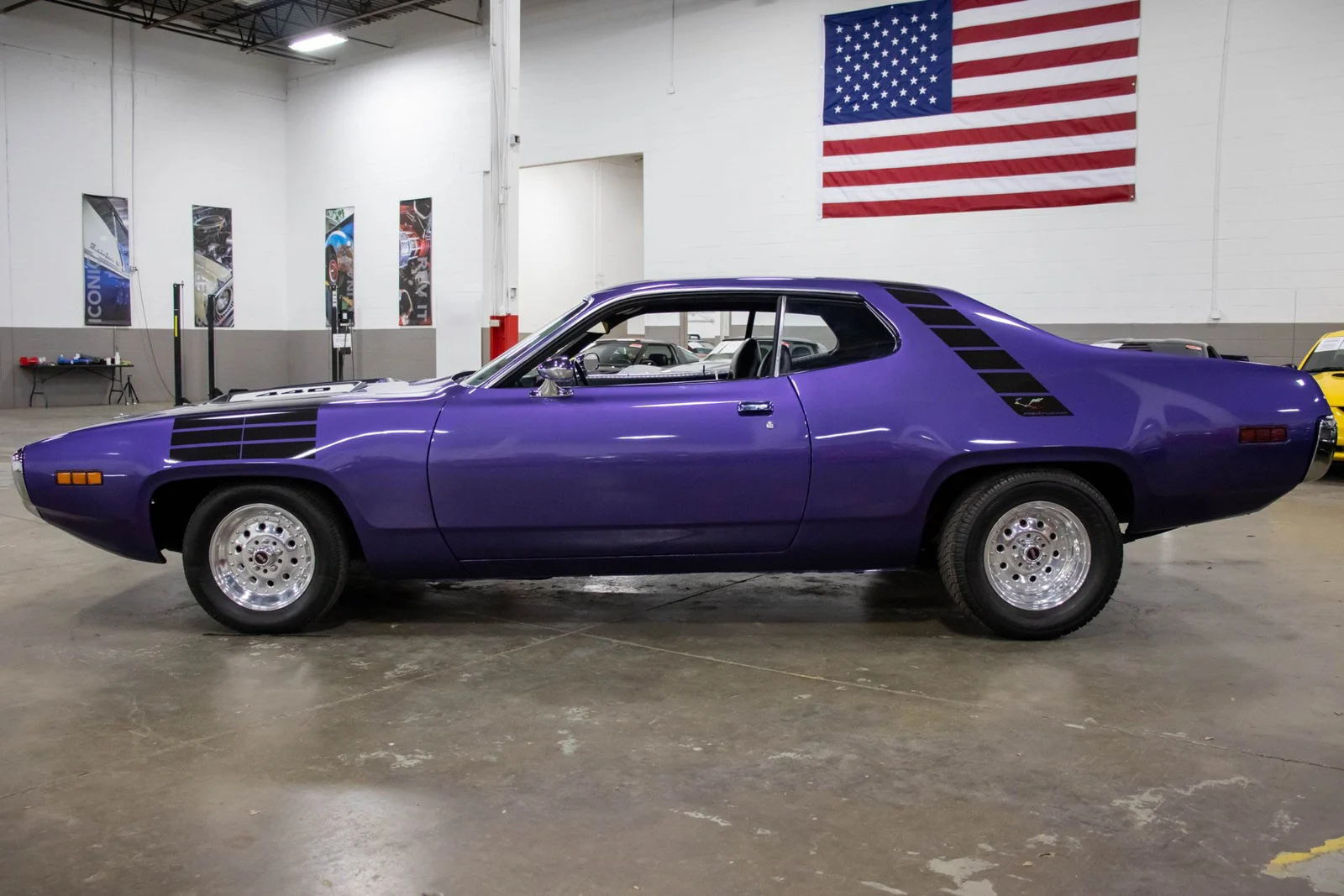 1971 Plymouth Roadrunner — gallery view 3